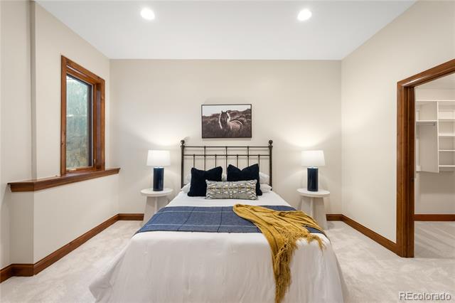 7115 Parkwood Lane