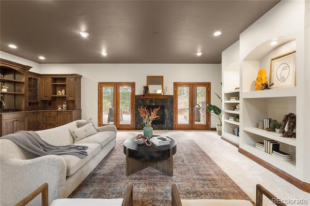 7115 Parkwood Lane