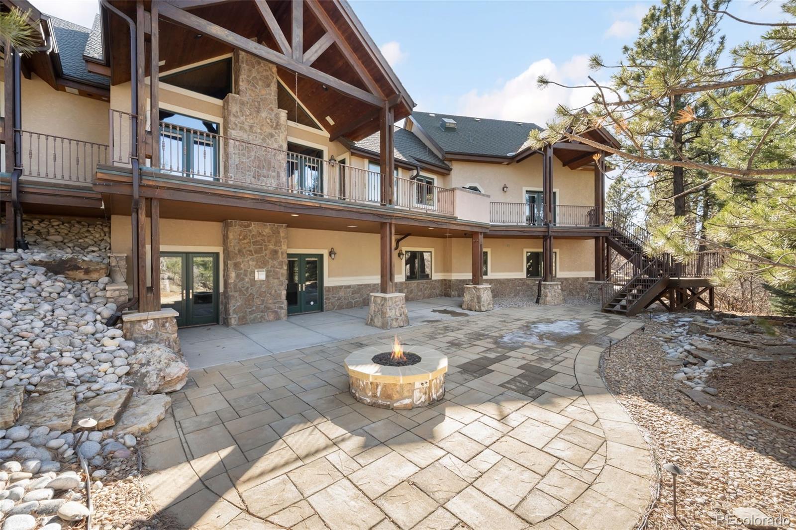 7115 Parkwood Lane