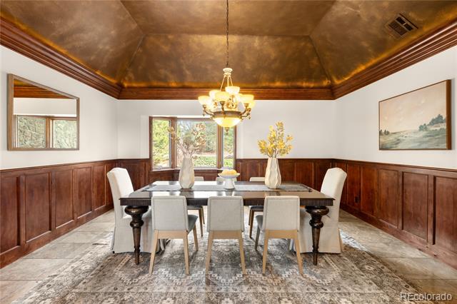 7115 Parkwood Lane