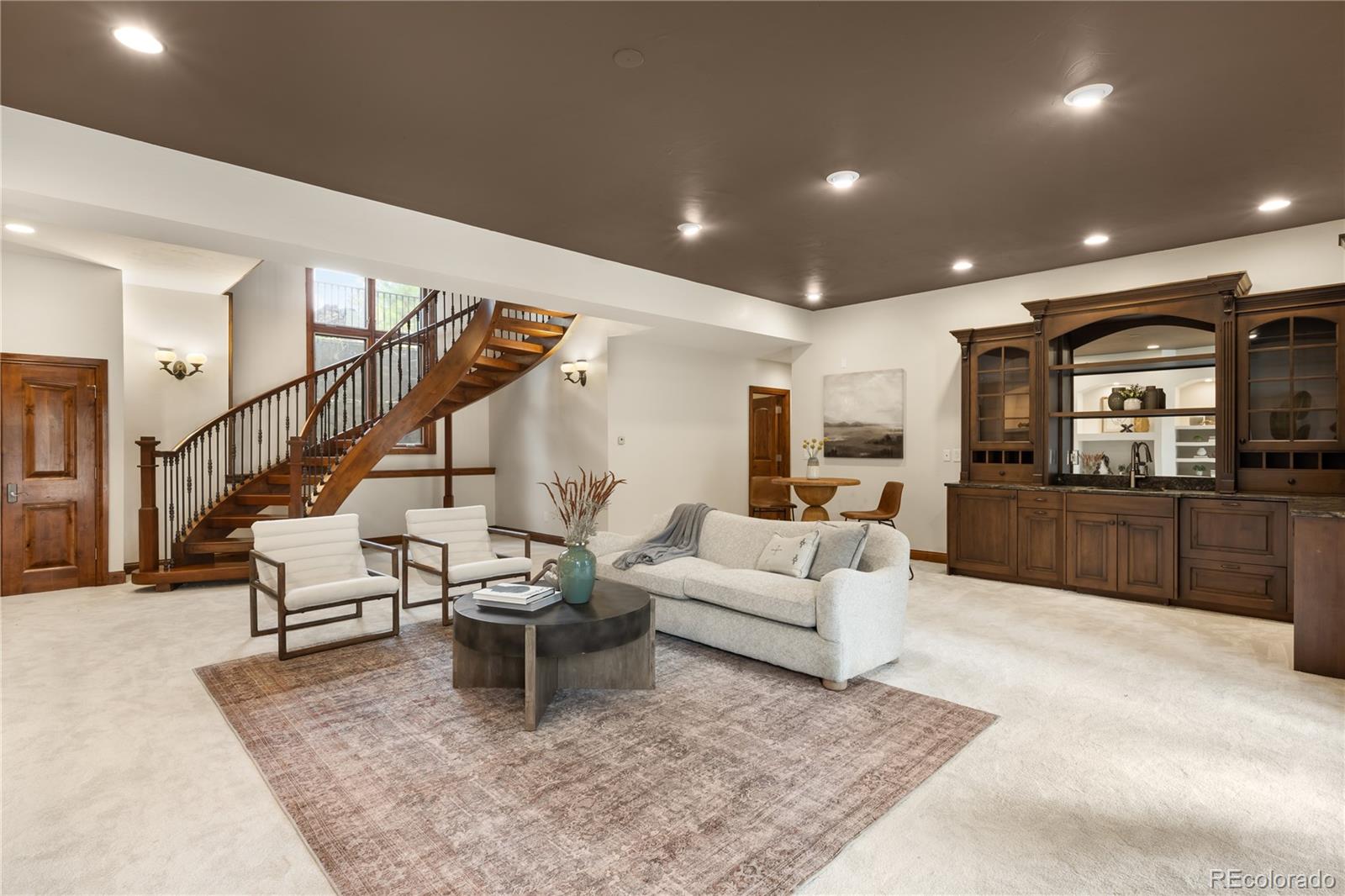7115 Parkwood Lane