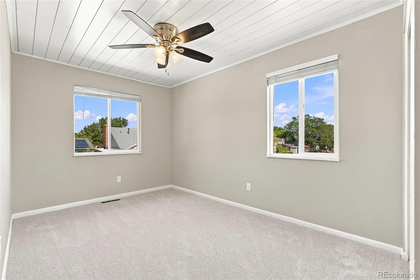 8634 W 79th Place