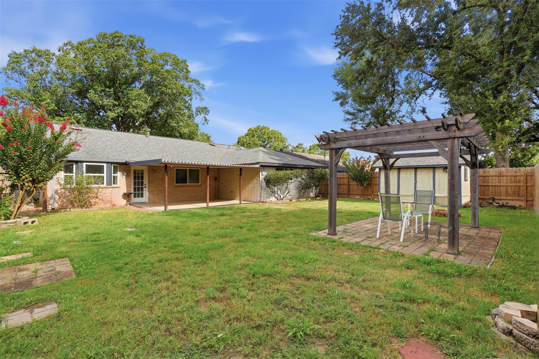 8806 Twisting Vine Lane