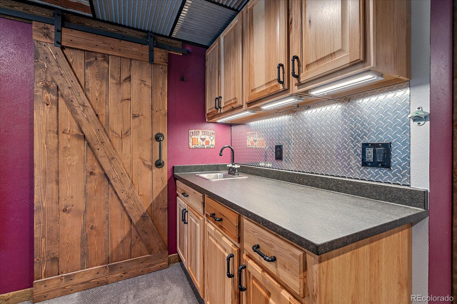 9098 Lariat Lane