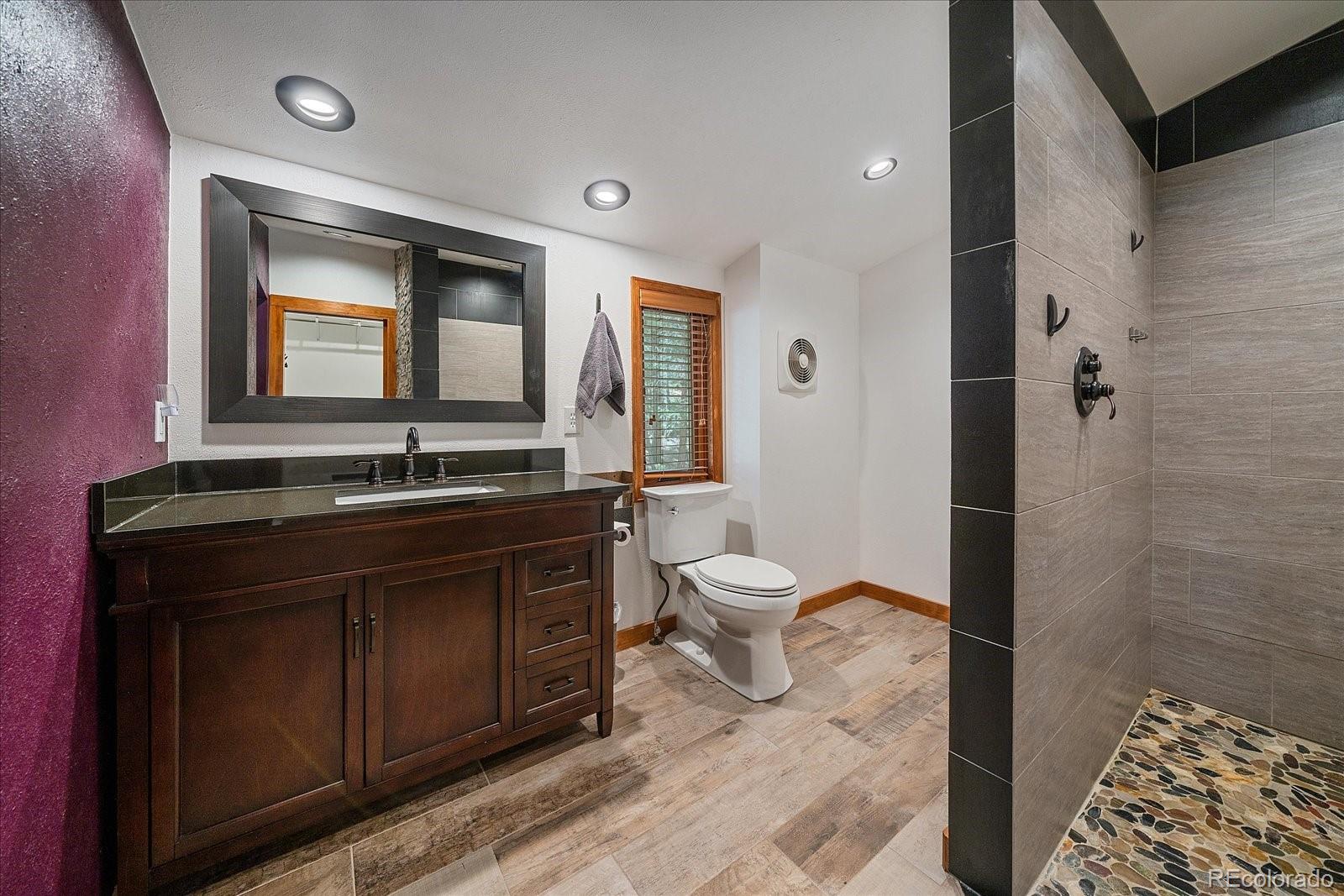 9098 Lariat Lane