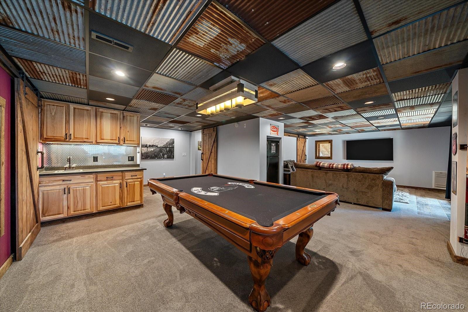 9098 Lariat Lane