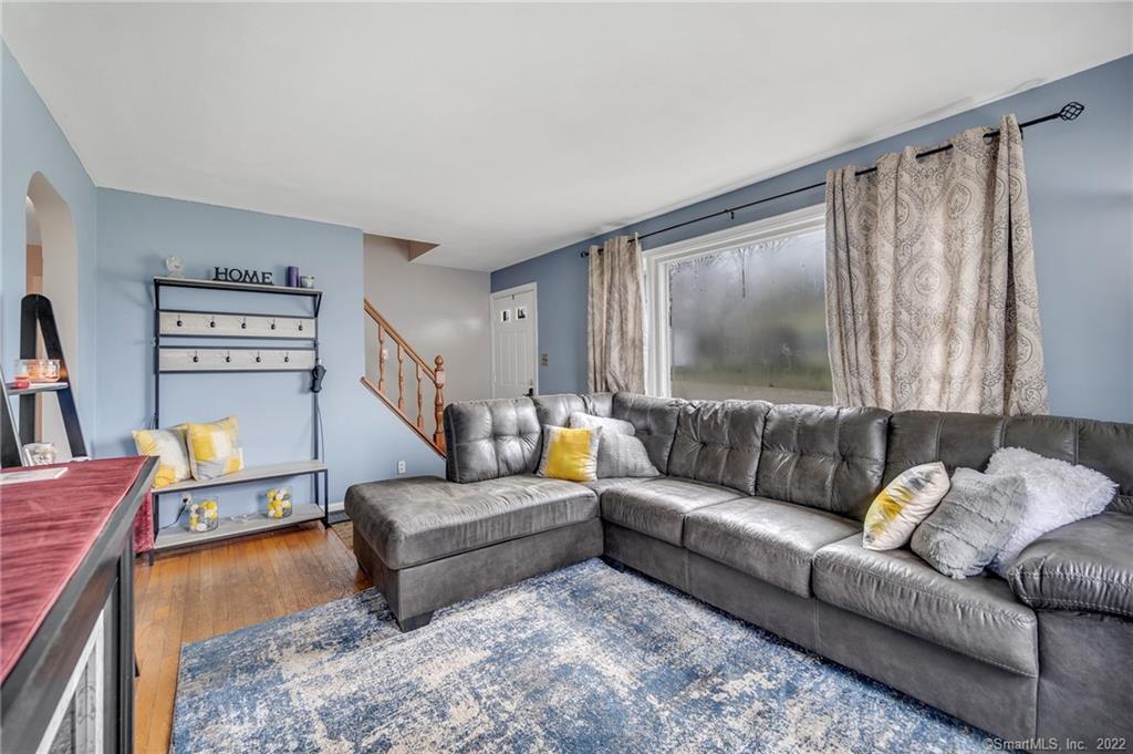 83 White Road