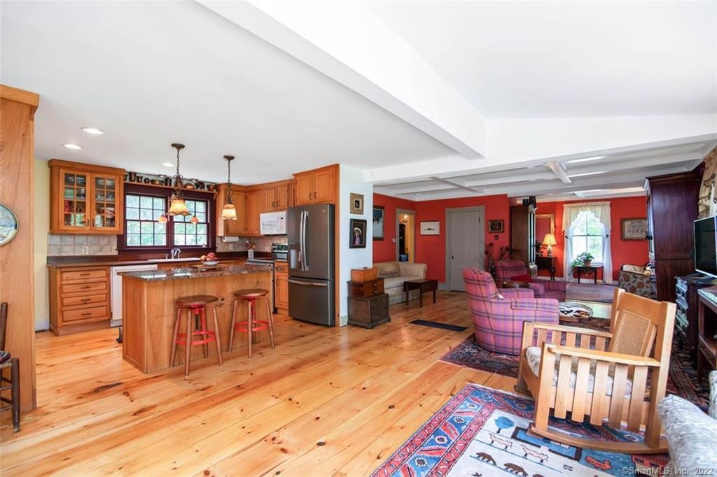 80 Walnut
