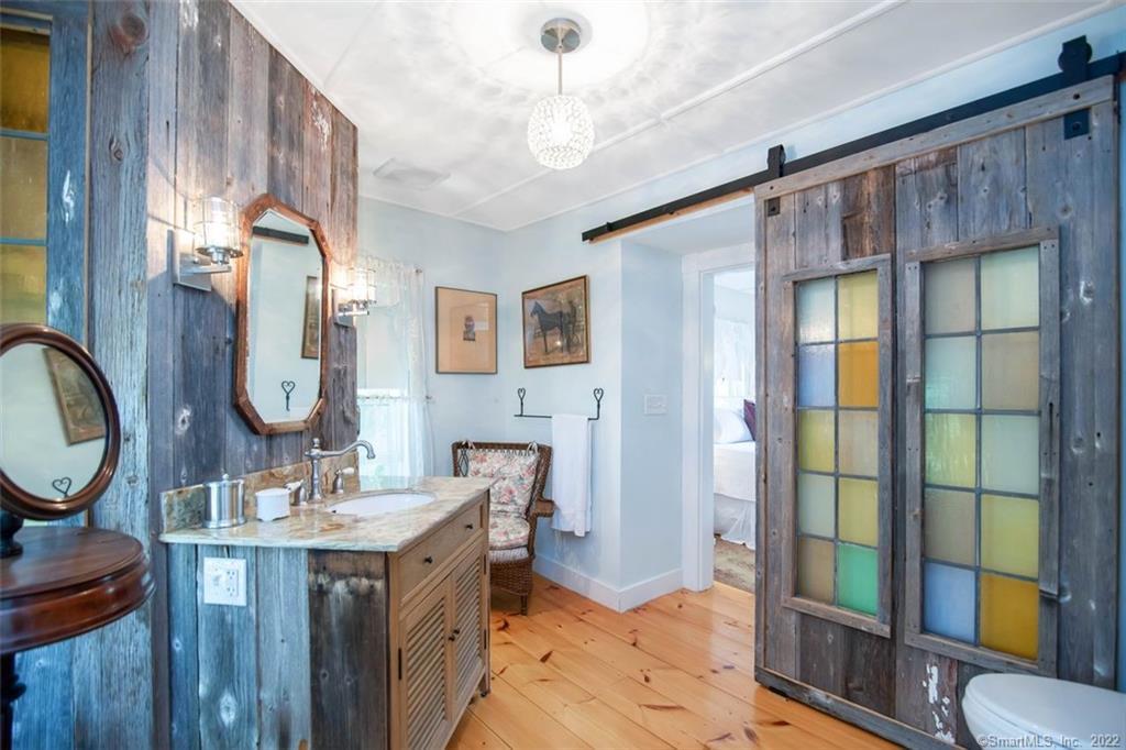 80 Walnut