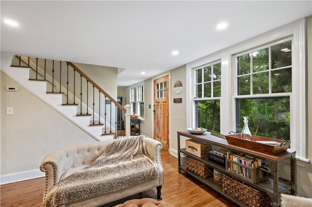 57 Fernwood