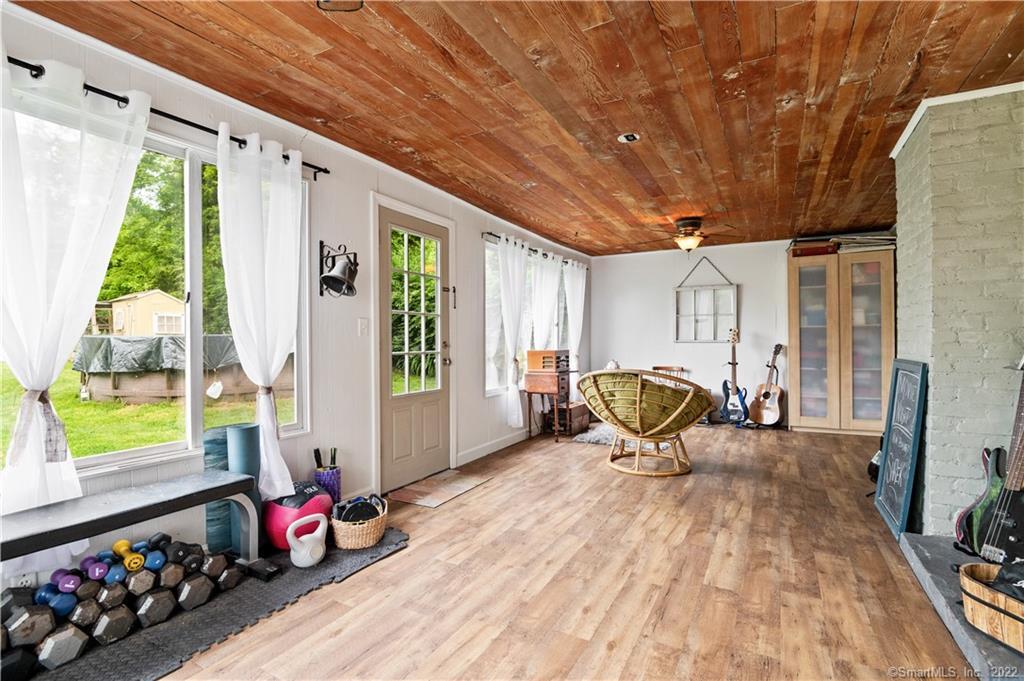 57 Fernwood