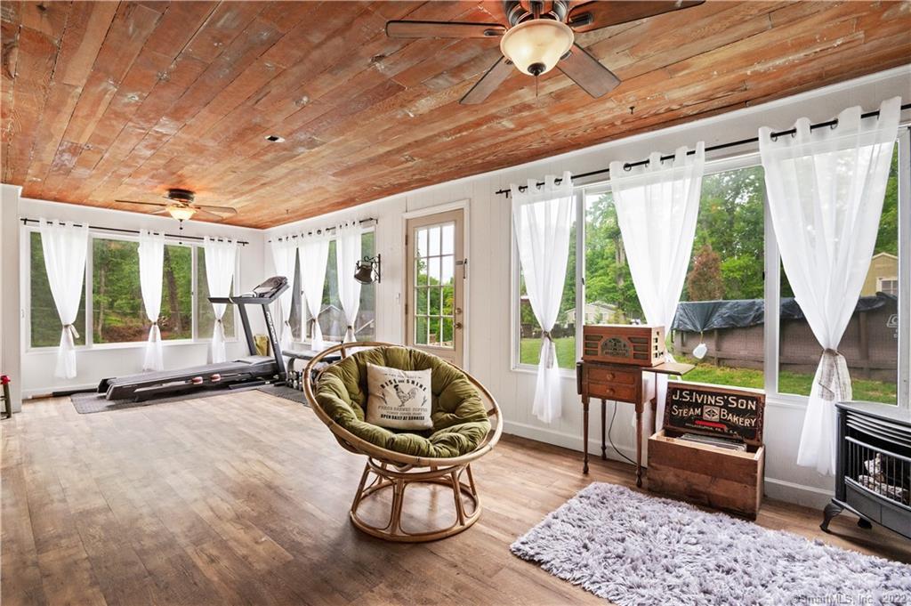 57 Fernwood