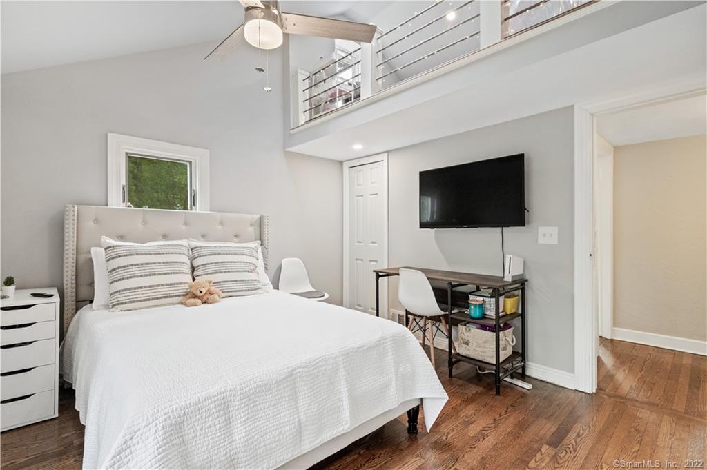 57 Fernwood