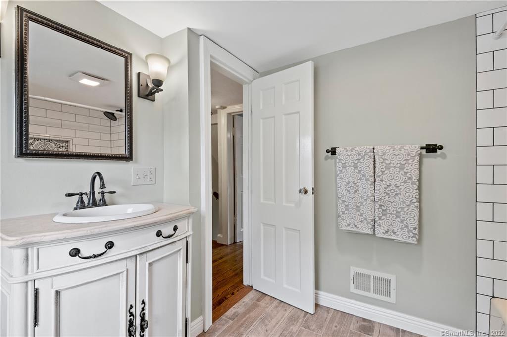57 Fernwood