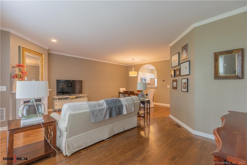 8 Saint Andrews Circle 8-3
