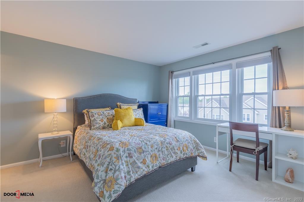 8 Saint Andrews Circle 8-3