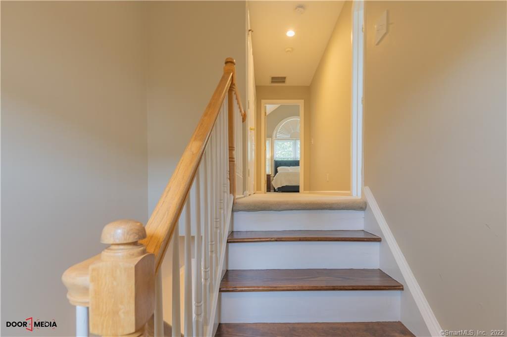8 Saint Andrews Circle 8-3