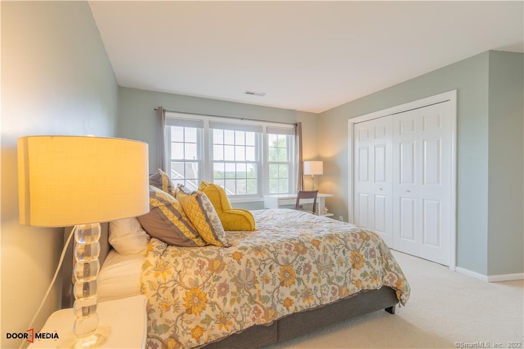 8 Saint Andrews Circle 8-3