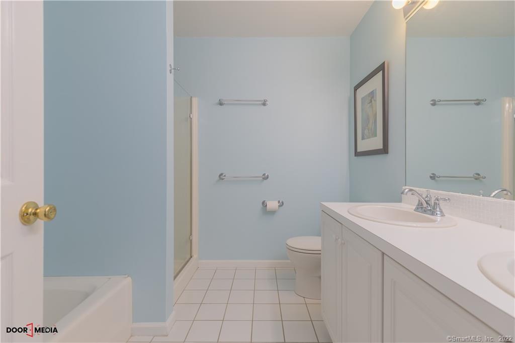 8 Saint Andrews Circle 8-3