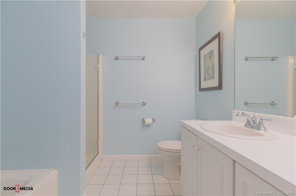 8 Saint Andrews Circle 8-3