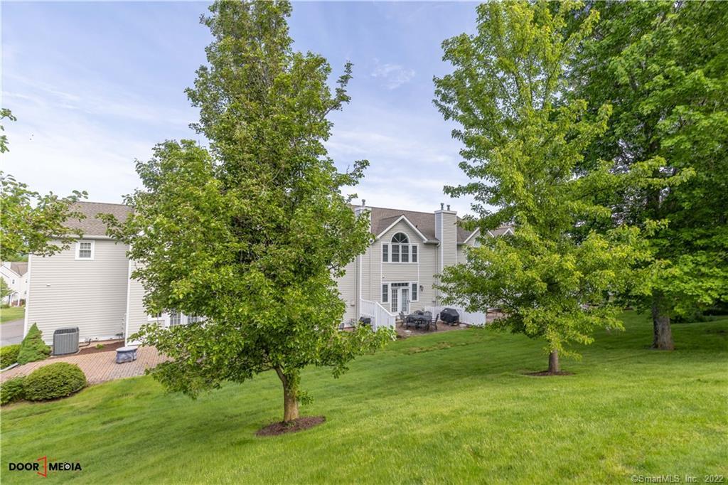 8 Saint Andrews Circle 8-3