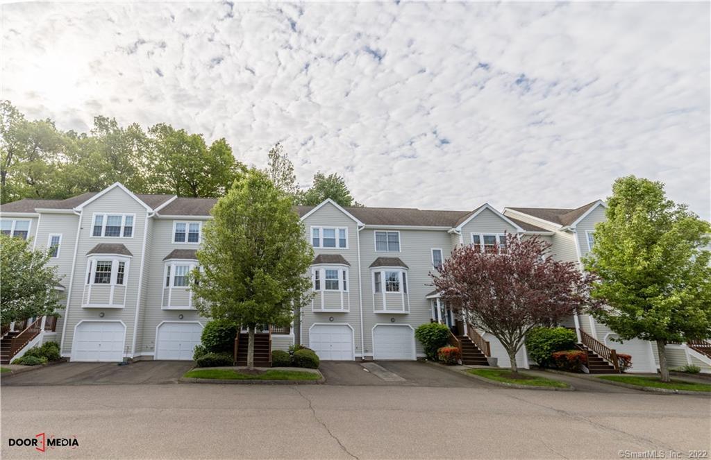 8 Saint Andrews Circle 8-3