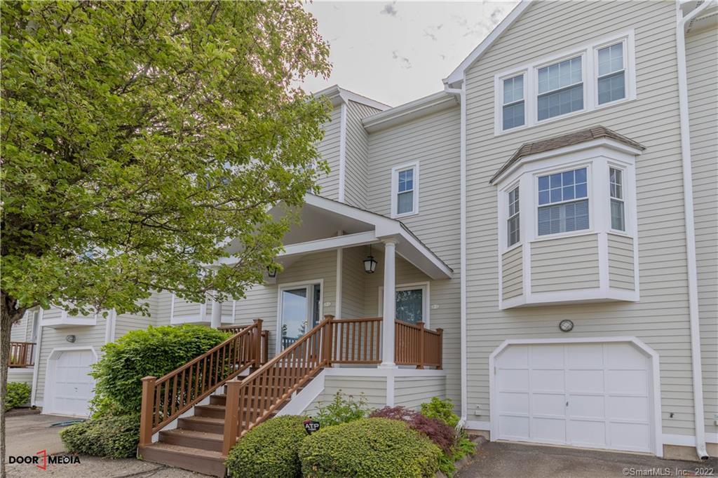 8 Saint Andrews Circle 8-3