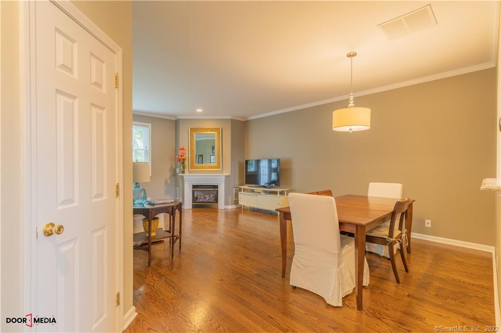 8 Saint Andrews Circle 8-3