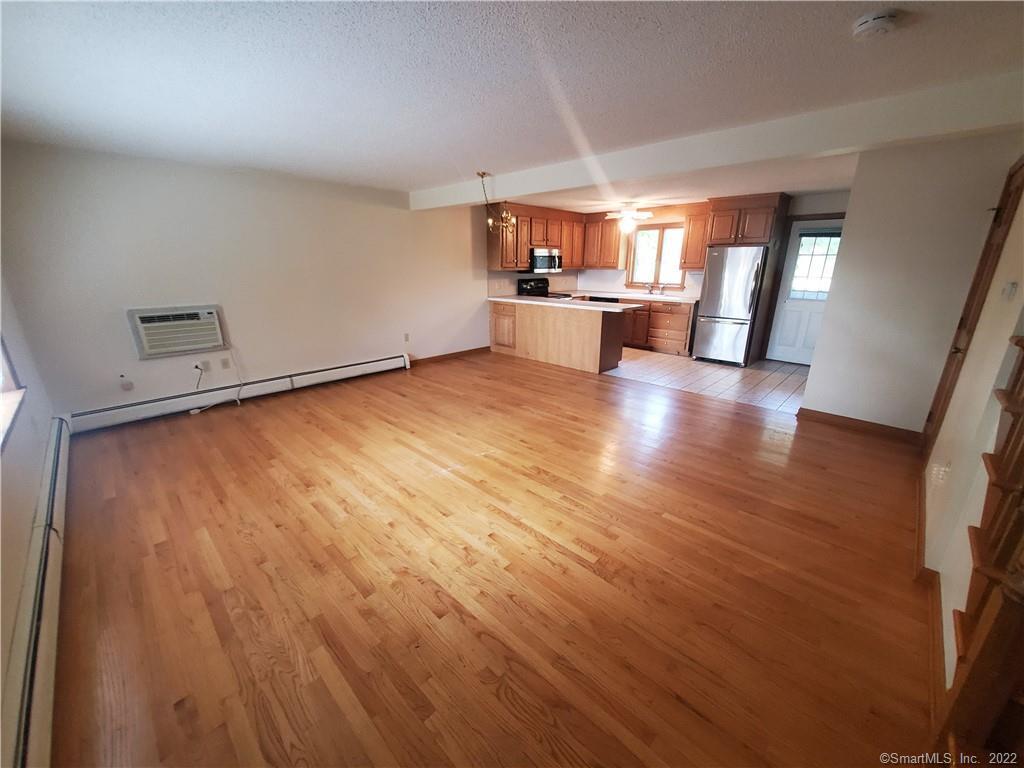 316-318 High Road 318