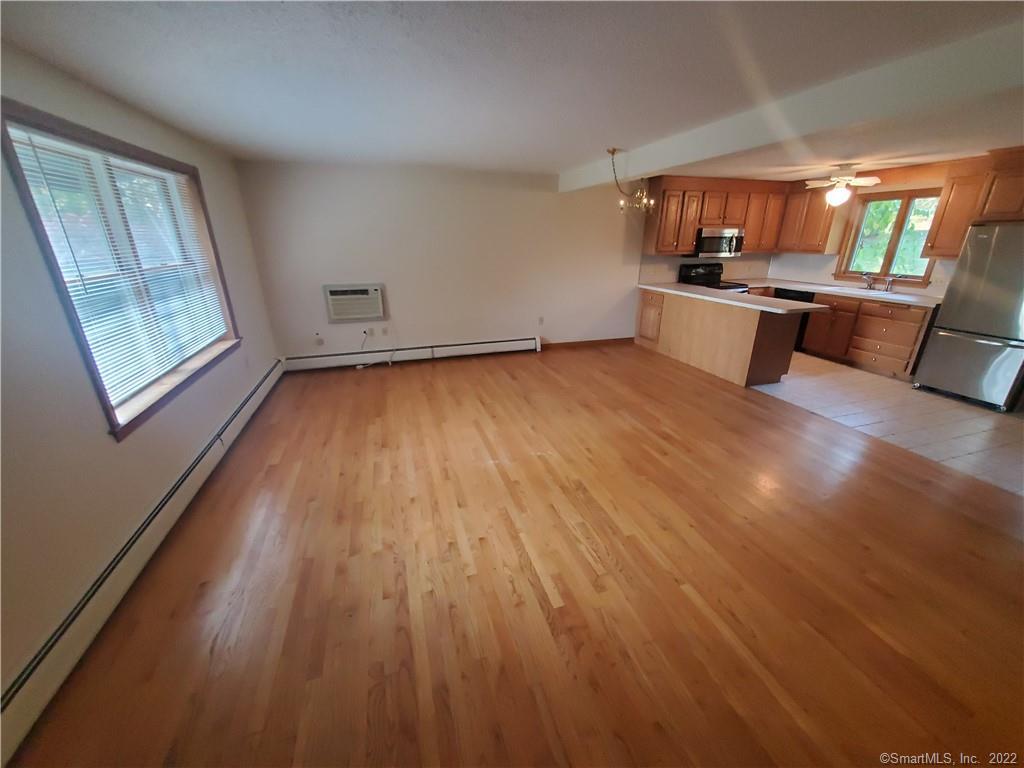 316-318 High Road 318