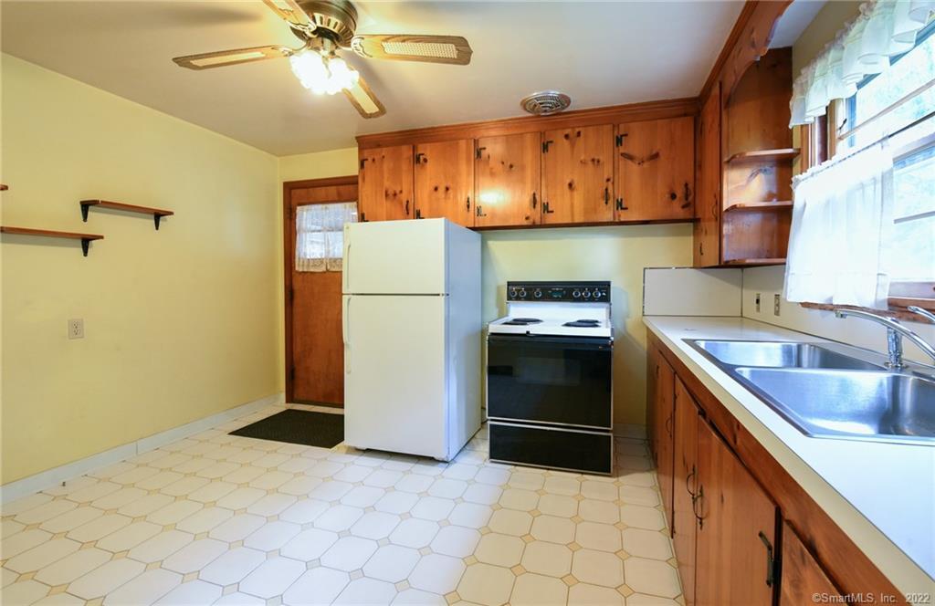 721 Moss Farms