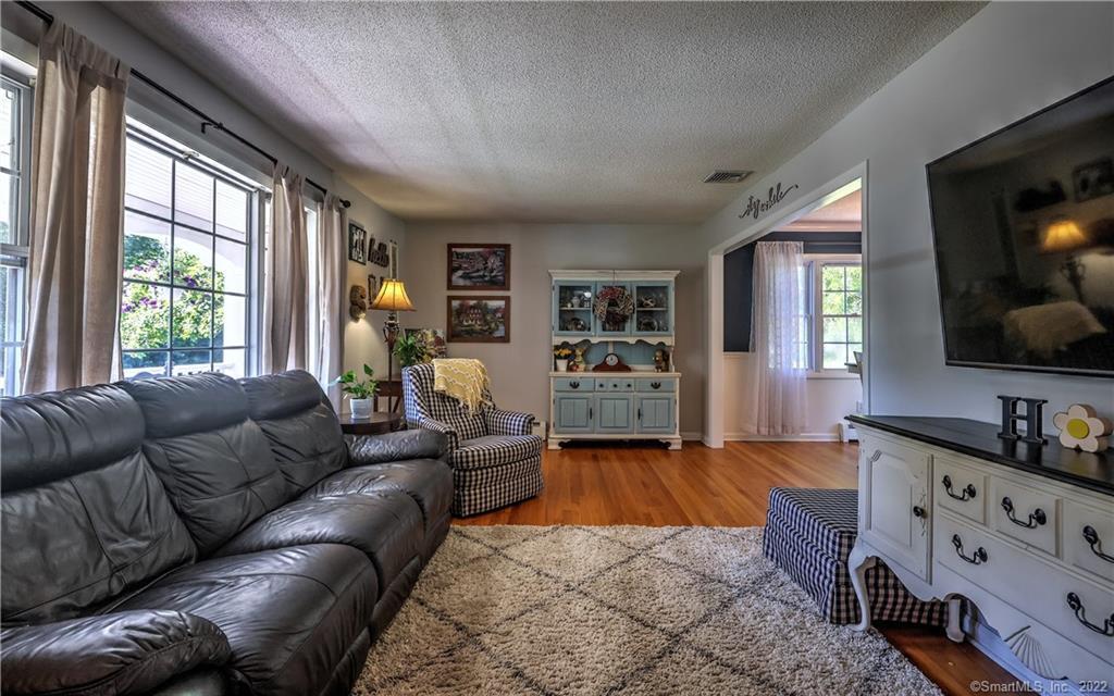 60 Woodpond