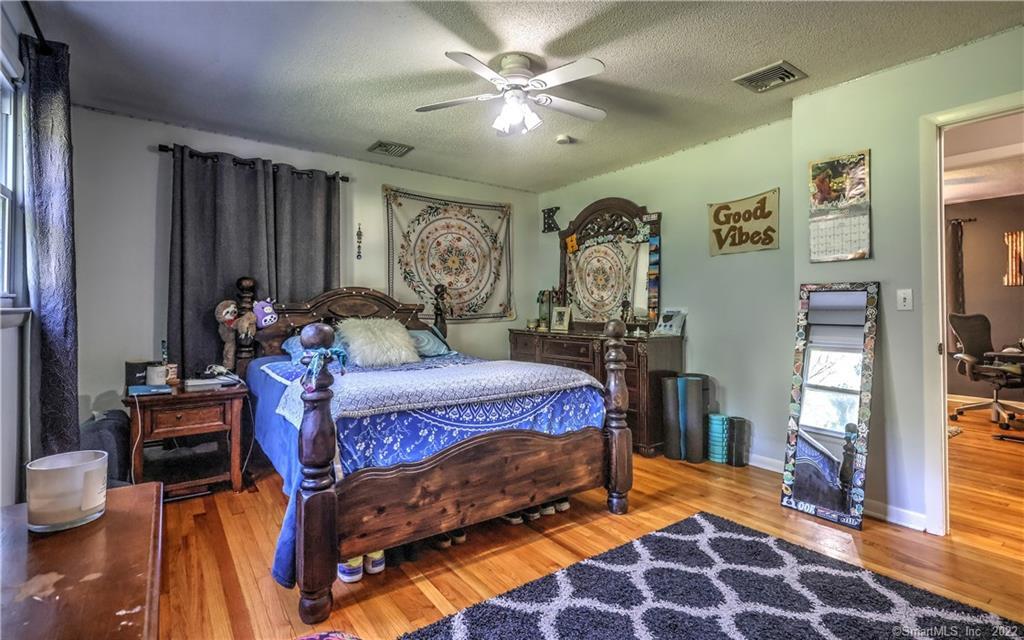 60 Woodpond
