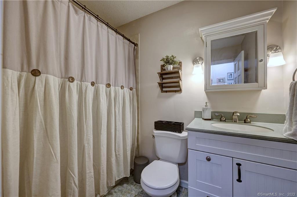 60 Woodpond