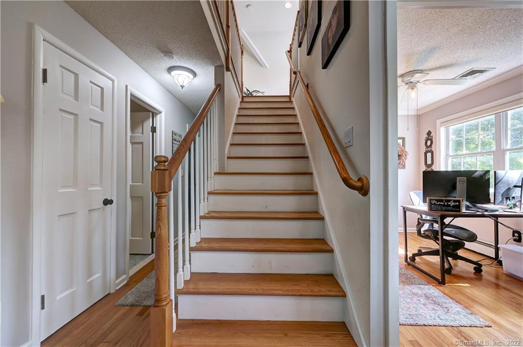 60 Woodpond