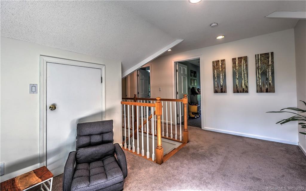 60 Woodpond