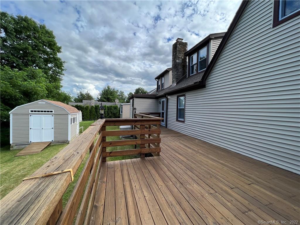 6 Hampton