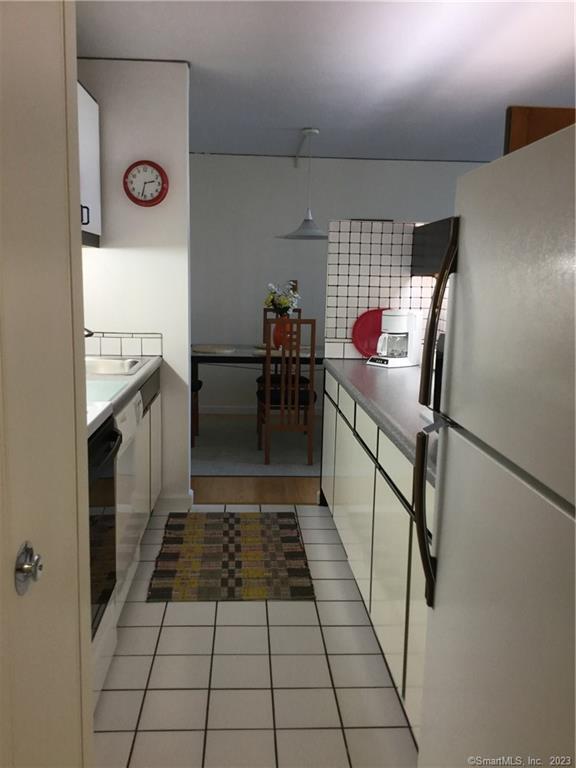1 Gold Street 15D