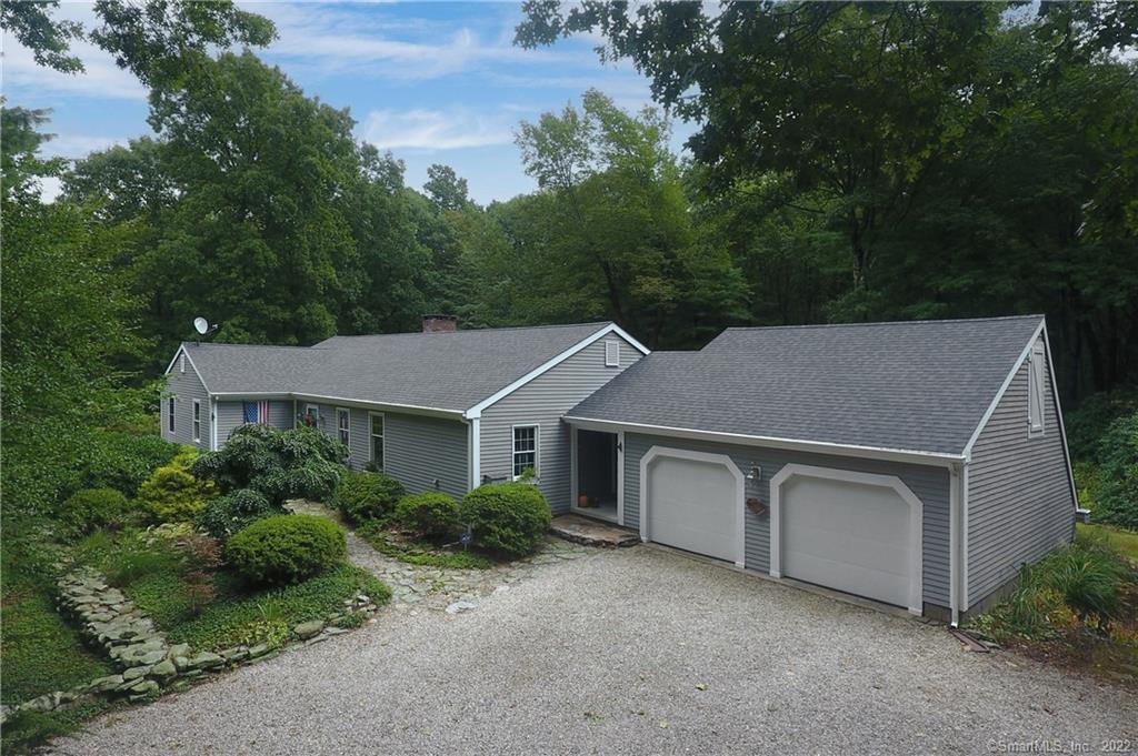 81 Old County Road