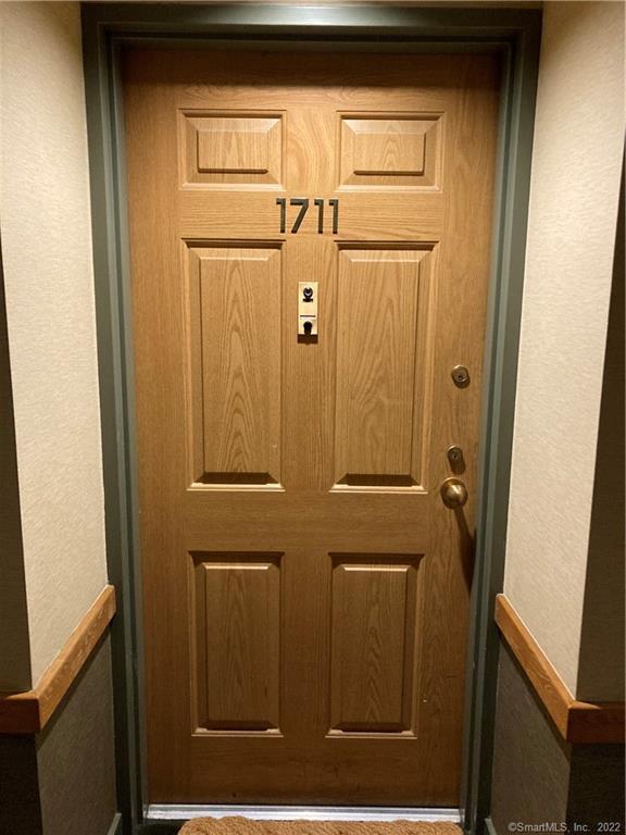 127 Greyrock Unit: 1711