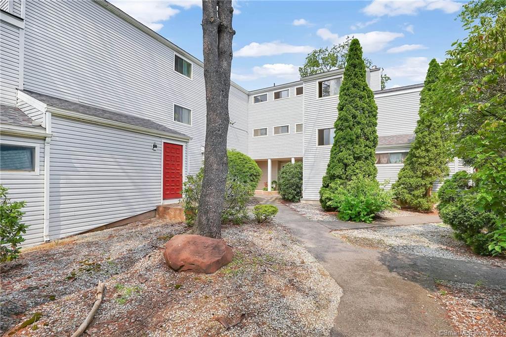 655 Talcottville Road 195