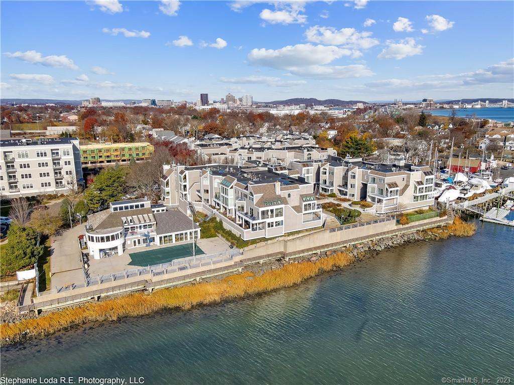 34 Harbour Close 34