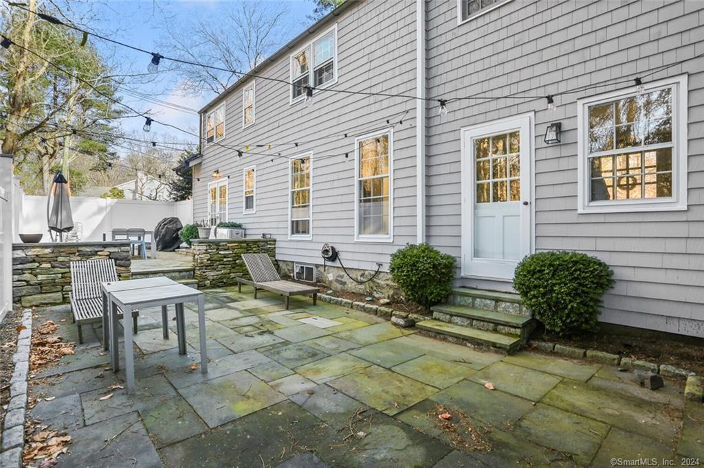 2 Northside Lane