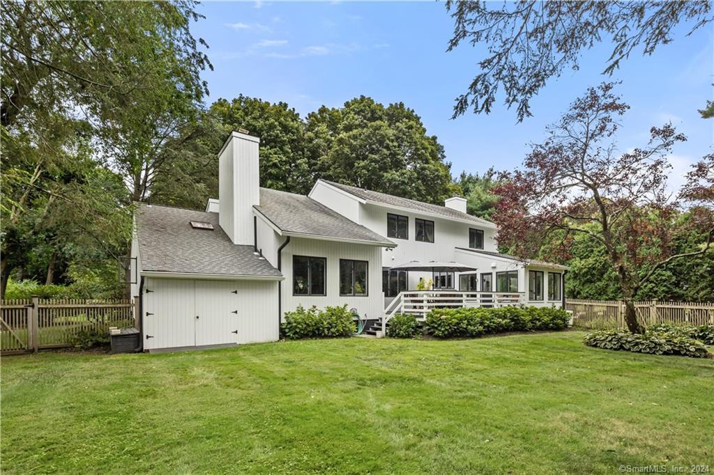 222 Compo Road South