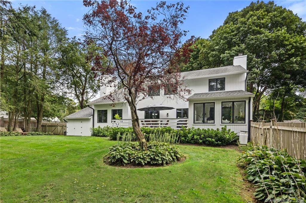 222 Compo Road South