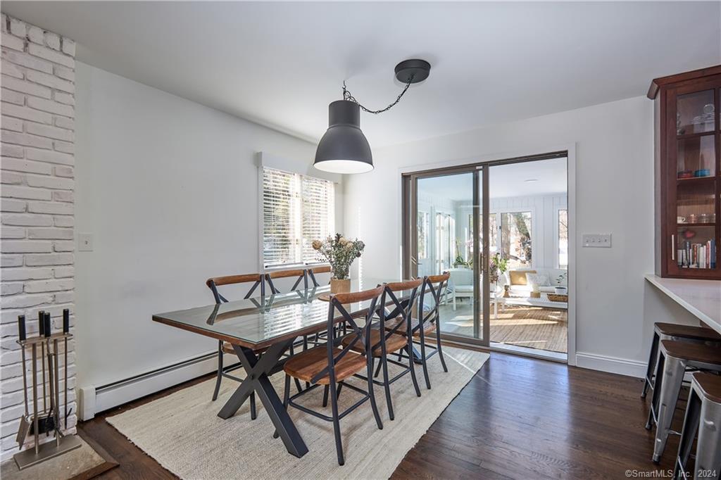222 Compo Road South