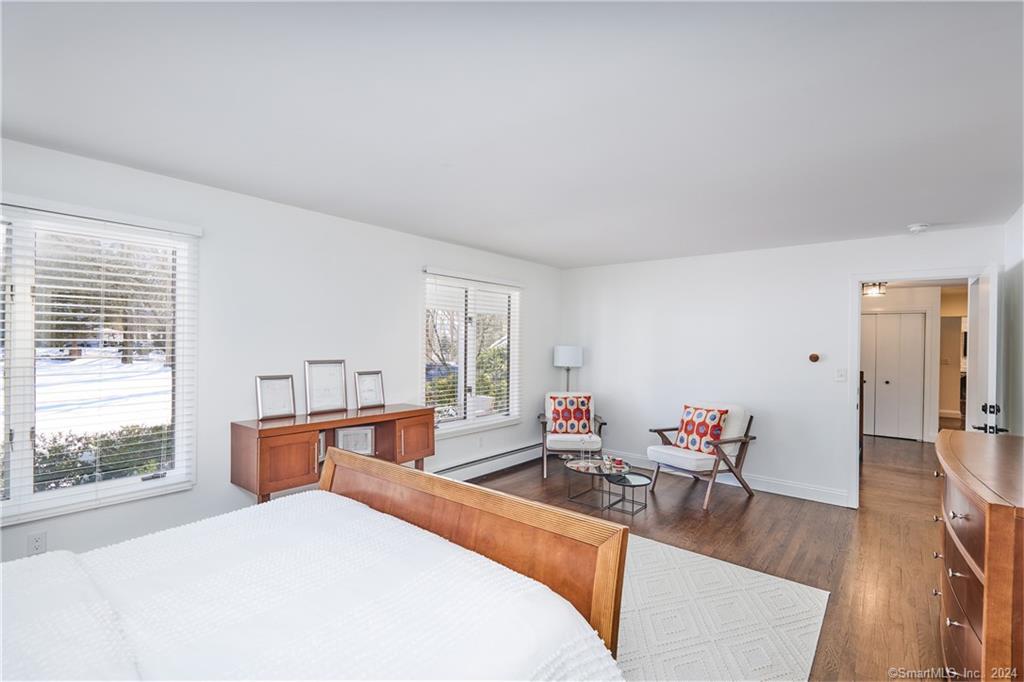 222 Compo Road South