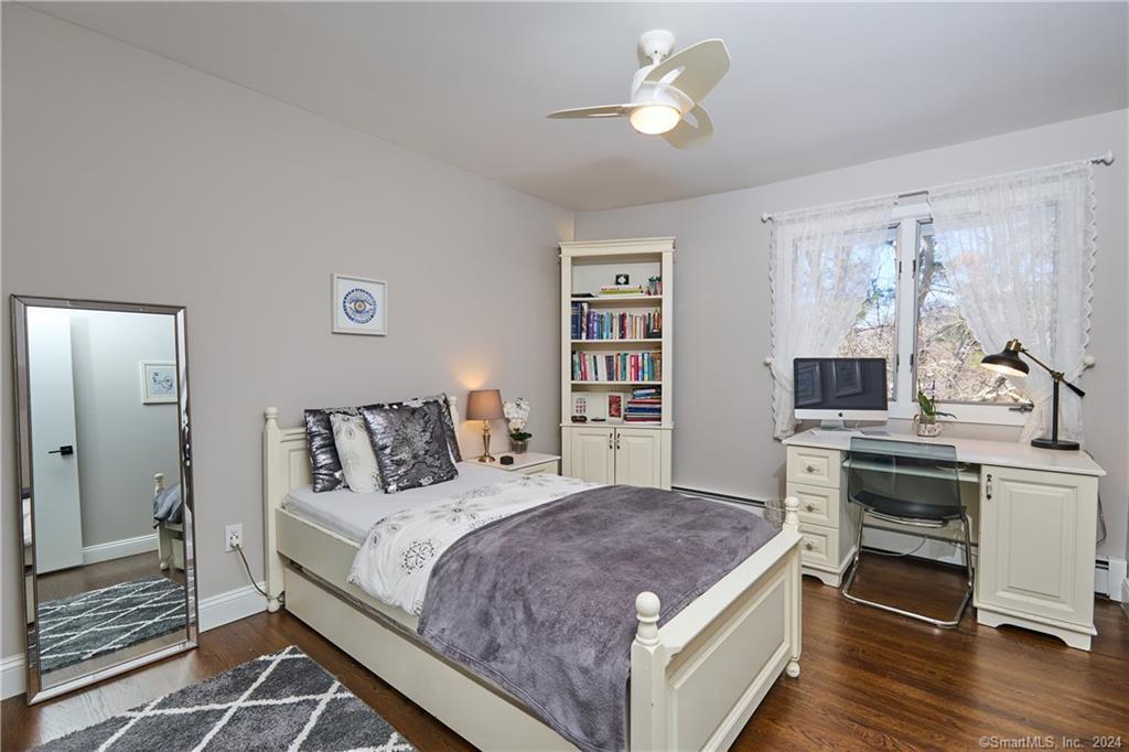 222 Compo Road South