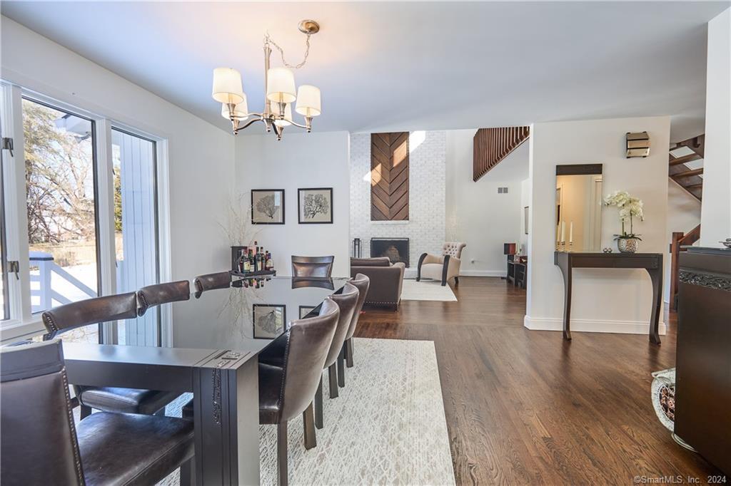222 Compo Road South