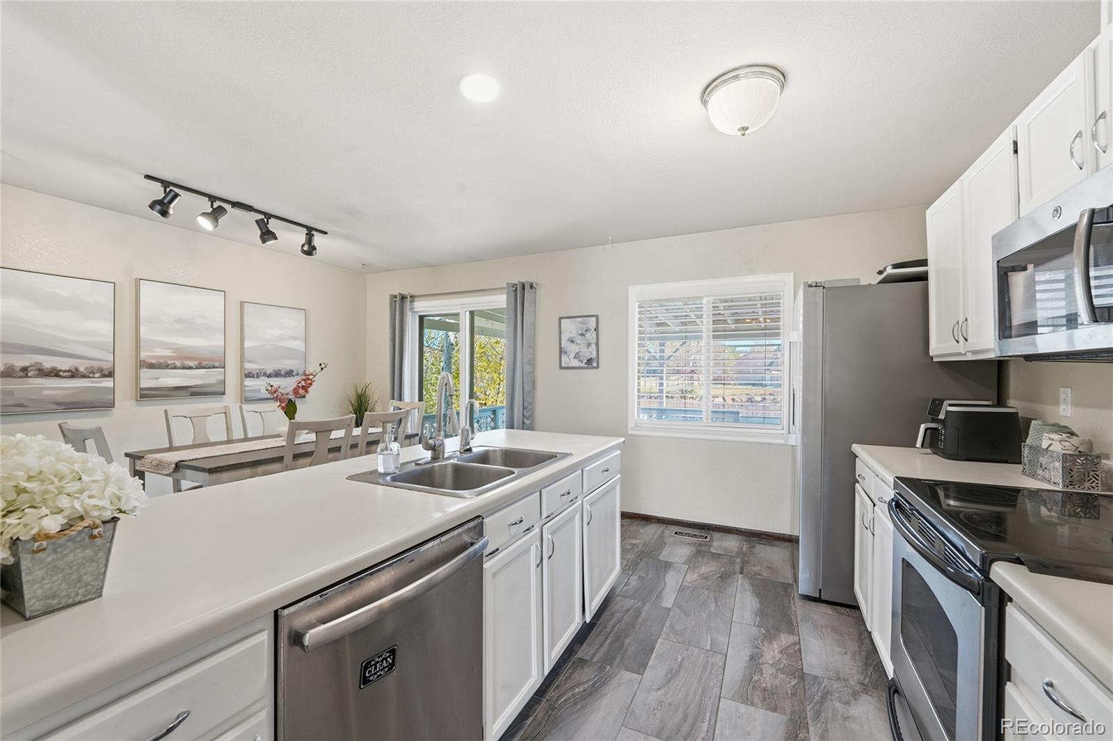 21642 E Alamo Place